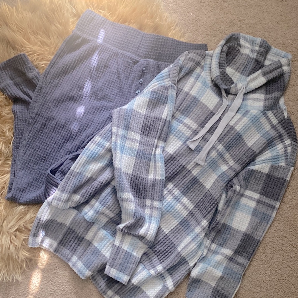 Never worn thermal lounge set